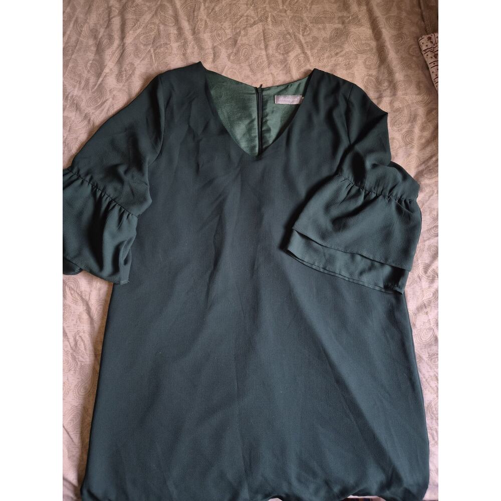 Emerald Green Size XL BELONGSCI Women's V-Neck Bell Sleeve Shift Mini Dress